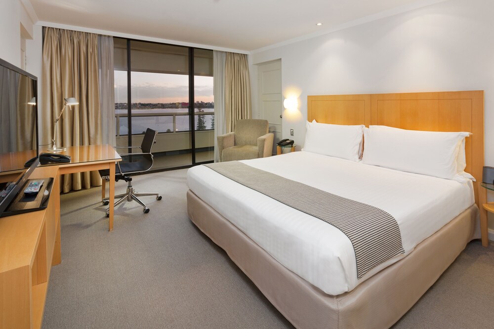 Crowne Plaza Perth, an IHG Hotel