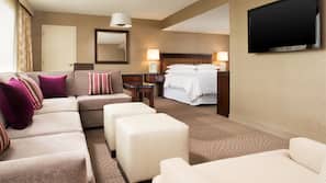 Premium bedding, in-room safe, desk, iron/ironing board