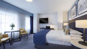 In-room safe, desk, iron/ironing board, free WiFi