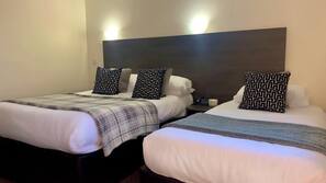 Iron/ironing board, free WiFi, linens