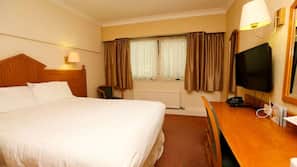 Iron/ironing board, free WiFi, linens