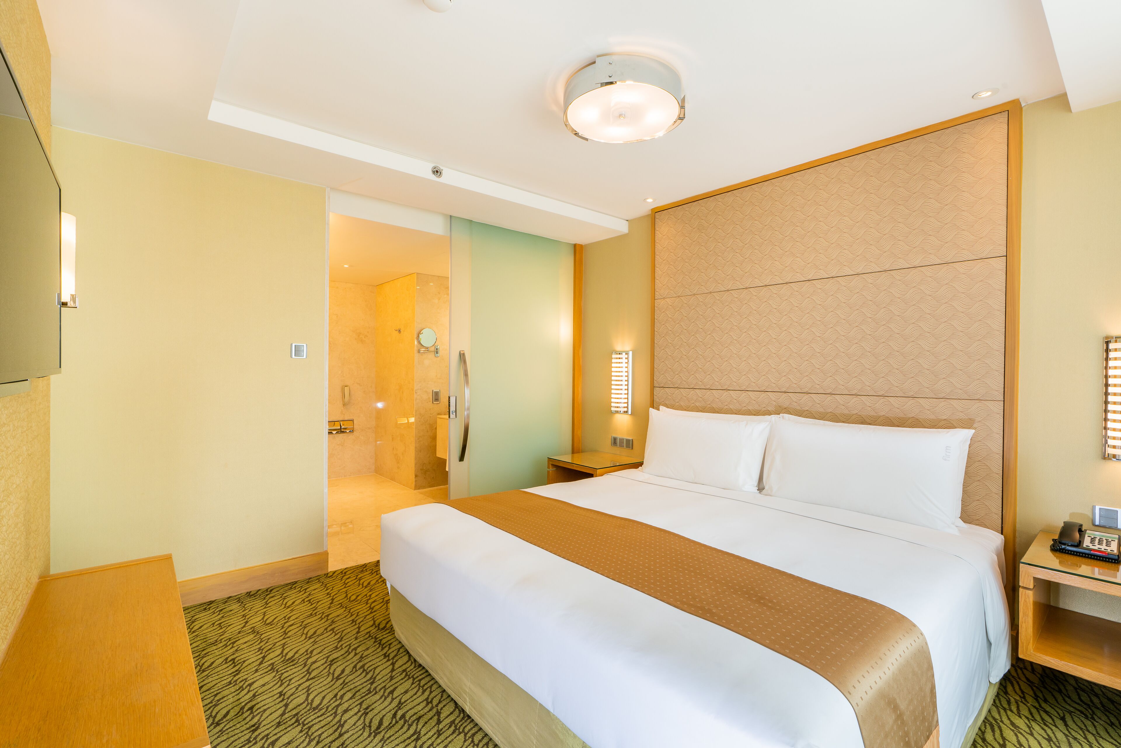 Holiday Inn Bangkok Silom An Ihg Hotel Reviews Deals Photos 22 Expedia