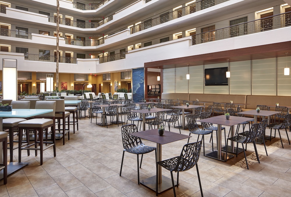 Embassy Suites by Hilton San Diego - La Jolla