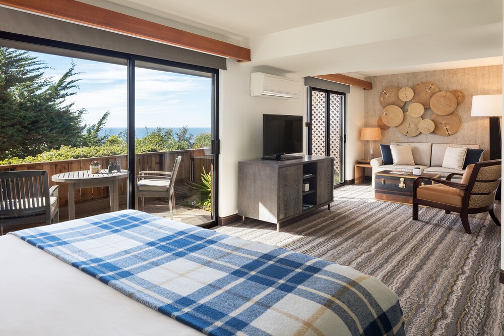 Bathroom, Hyatt Carmel Highlands, Overlooking Big Sur Coast