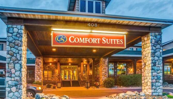 Comfort Suites Canal Park In Duluth Mn Expedia