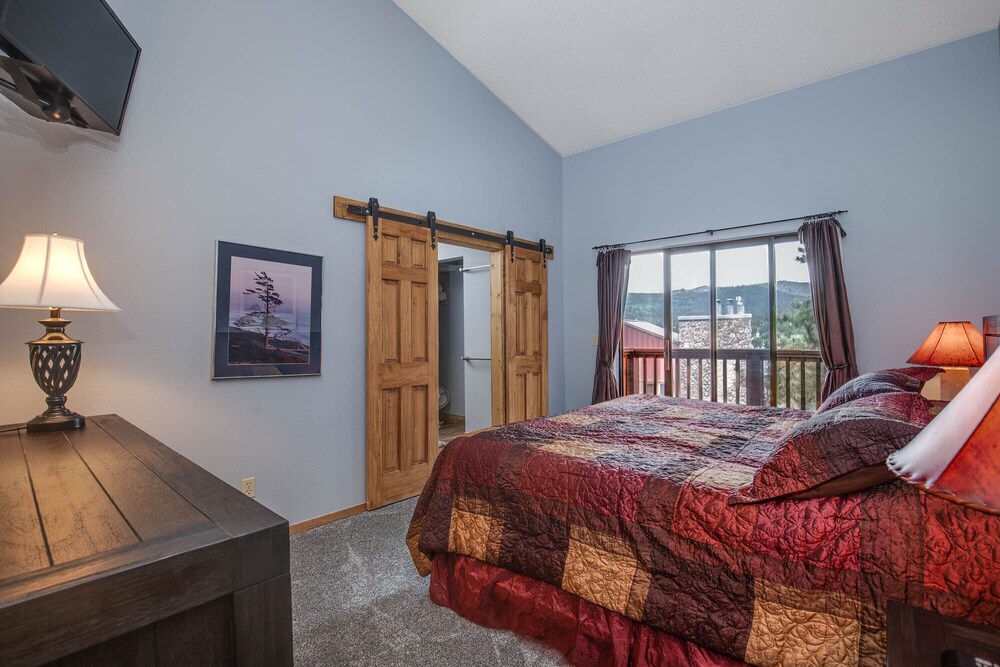 Pine Ridge Condominiums in Breckenridge Best Rates & Deals on Orbitz