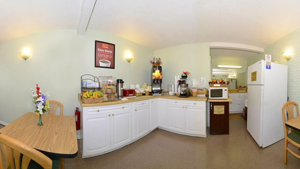 Econo Lodge Summerville in Summerville Best Rates & Deals on Orbitz