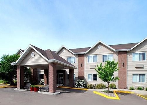 Great Place to stay Comfort Inn Fergus Falls near Fergus Falls 