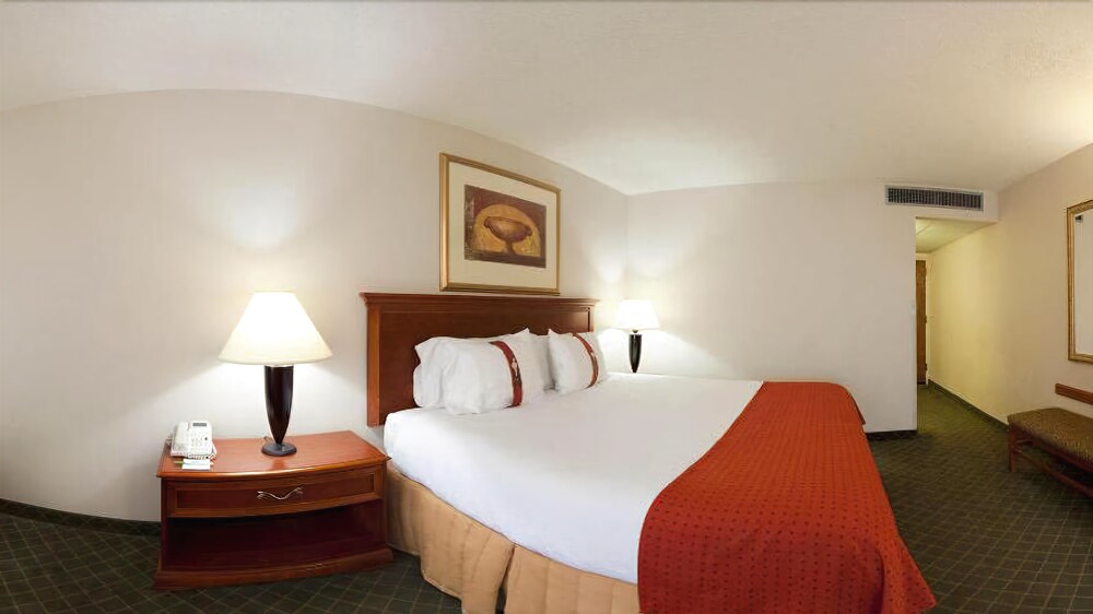 Holiday Inn Kearney Kearney 2020 Room Prices Reviews Travelocity