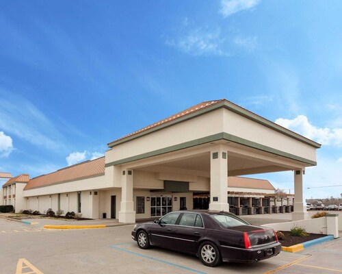 Defiance Ohio Accommodation 76 Hotels In Usa Wotif Top Budget Defiance Hotel Deals