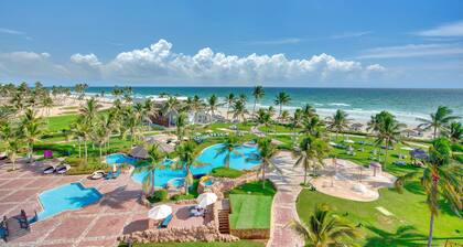Crowne Plaza Resort Salalah, an IHG Hotel