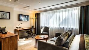 Premium bedding, free minibar, in-room safe, desk