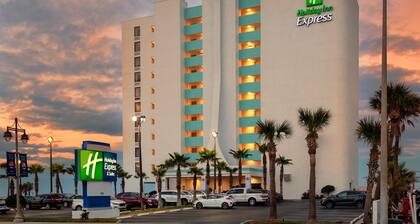 Holiday Inn Express & Suites Oceanfront, an IHG Hotel