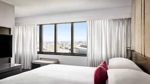 Premium bedding, in-room safe, desk, laptop workspace