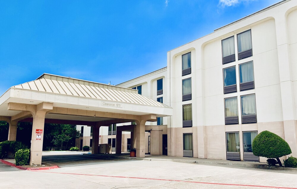 Motel 6 Lewisville, TX - Medical City in Dallas | Best Rates & Deals on