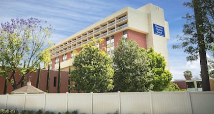 Ontario Airport Hotel & Conference Center