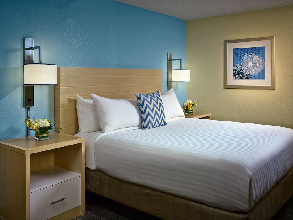 Sonesta ES Suites Minneapolis - St Paul Airport