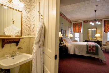 St James Hotel A Historic Hotel Of America Red Wing 125 Room Prices Reviews Travelocity