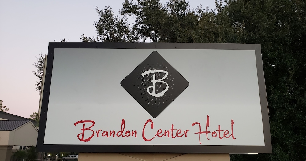 Brandon Center Hotel