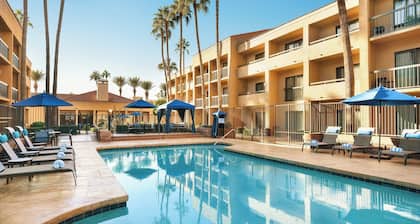 Courtyard Phoenix North by Marriott