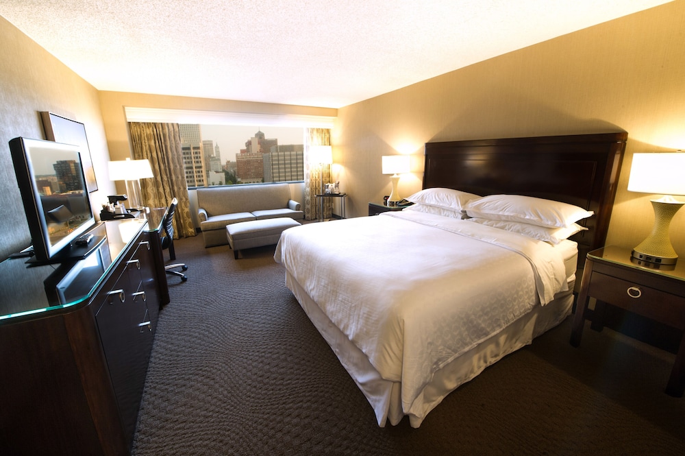 Sheraton Memphis Downtown Hotel in Memphis Best Rates & Deals on Orbitz
