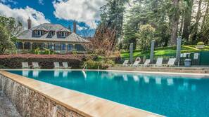 Indoor pool, outdoor pool