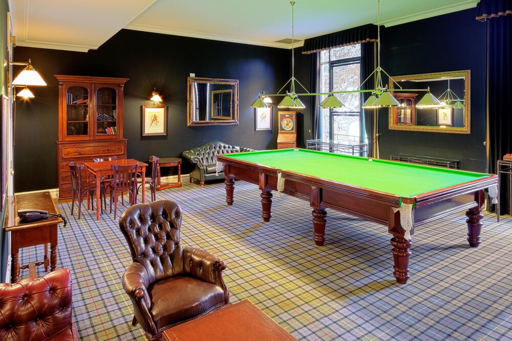 Billiards, Lilianfels Resort & Spa - Blue Mountains