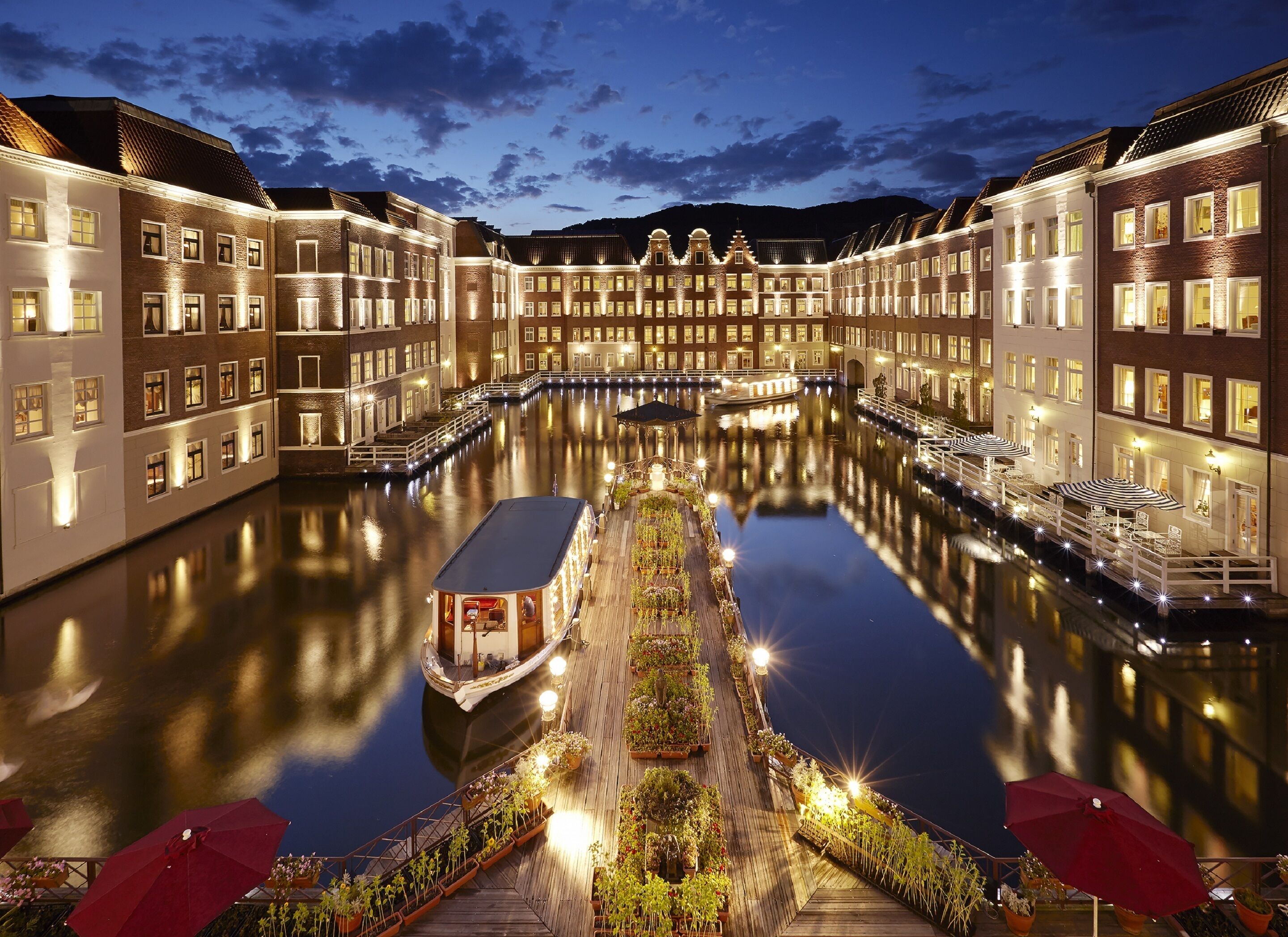 Huis Ten Bosch Hotel Europe in Sasebo, Japan
