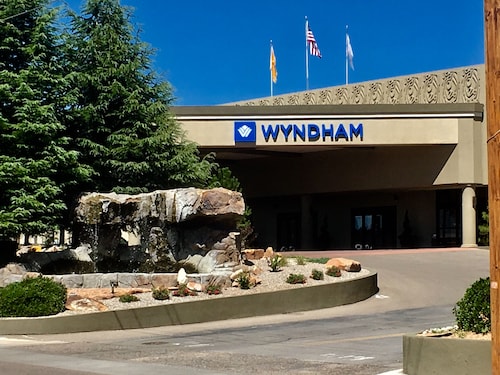 Wyndham Albuquerque Hotel & Conference Center