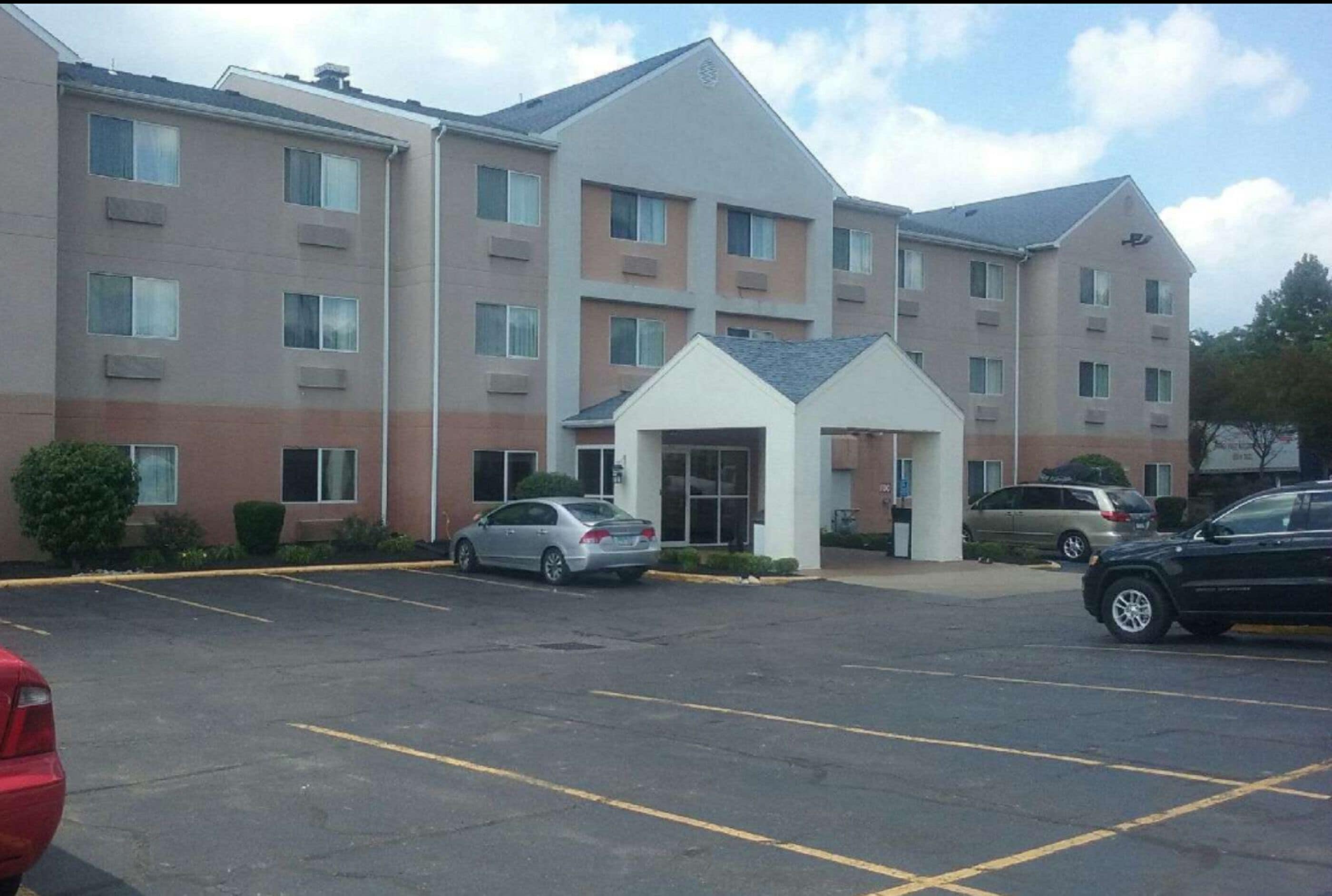Zane Inn and Suites in Zanesville, United States