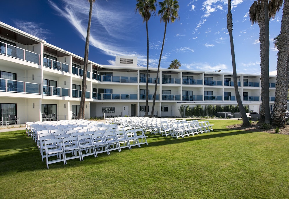 Marina del Rey Hotel