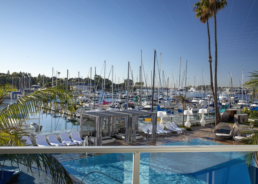 Marina del Rey Hotel