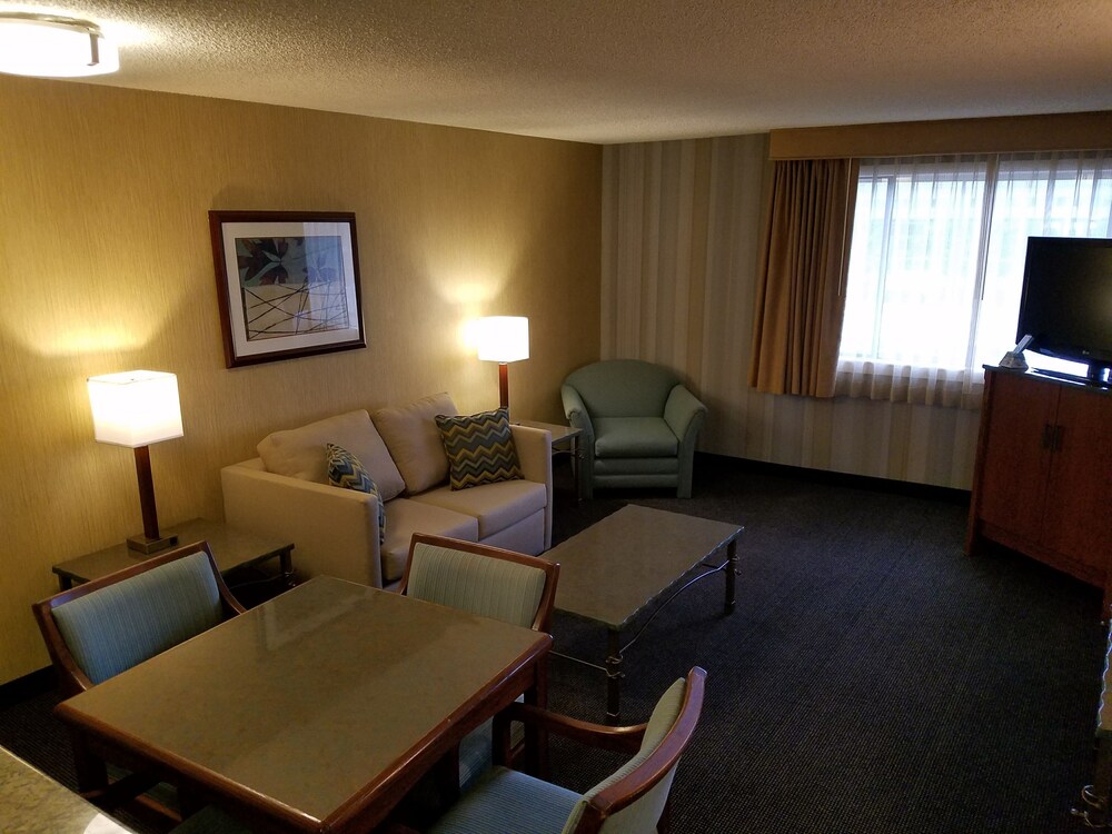 Best Western Cascadia Inn