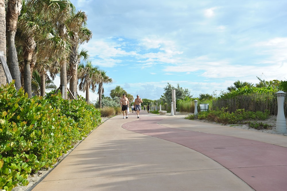 Crystal Beach Suites Oceanfront Hotel