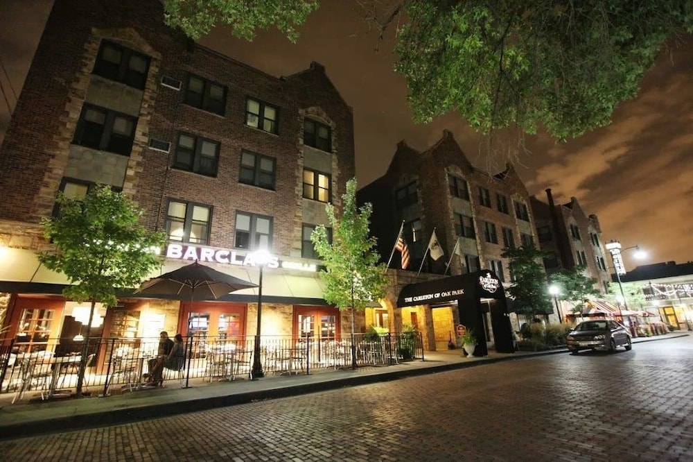 Carleton Of Oak Park In Chicago Il Expedia