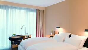 Hochwertige Bettwaren, Pillowtop-Betten, Minibar, Zimmersafe