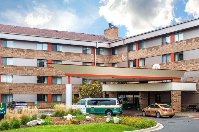 Quality Inn Suites Mall Of America Msp Airport In ドゥイーノ アウリジーナ Mn Expedia