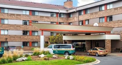 Quality Inn & Suites Mall of America - MSP Airport