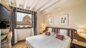 Minibar, in-room safe, iron/ironing board, free WiFi