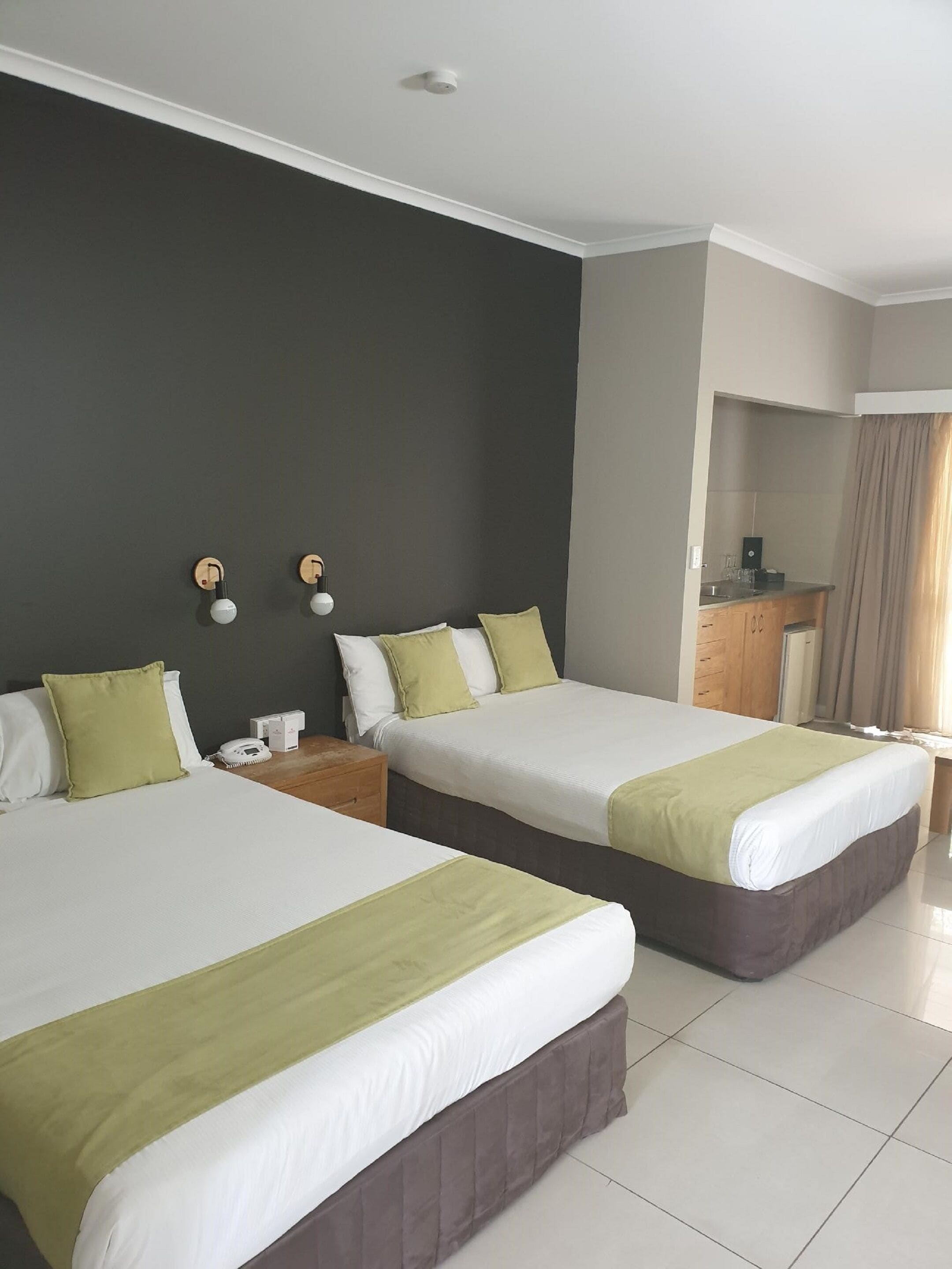 Hotel Grand Chancellor Palm Cove