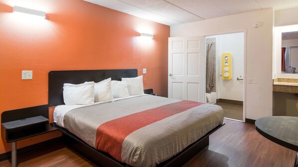 Book Motel 6 Richmond, VA - Midlothian Turnpike in Richmond | Hoteles.com