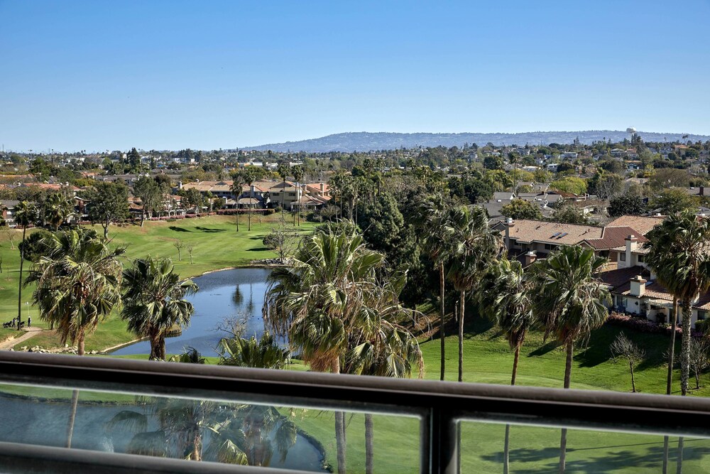 Golf view, Westdrift Manhattan Beach, Autograph Collection by Marriott