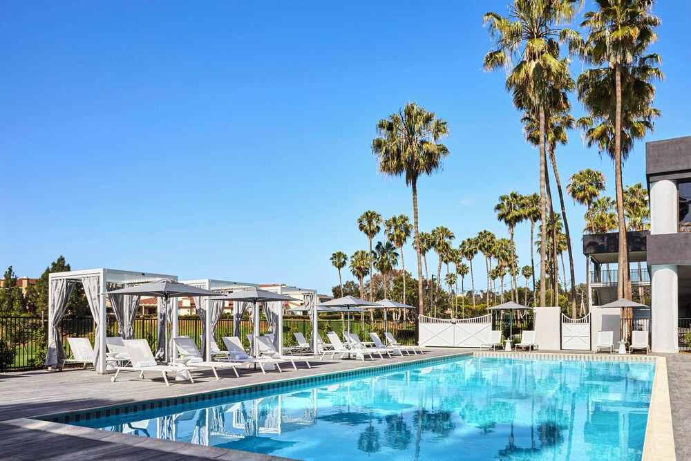 Outdoor pool, Westdrift Manhattan Beach, Autograph Collection by Marriott