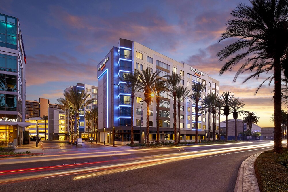 Residence Inn by Marriott at Anaheim Resort/Convention Cntr in Anaheim Best Rates & Deals on