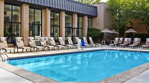 Indoor pool, seasonal outdoor pool