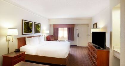 La Quinta Inn by Wyndham Austin Capitol / Downtown