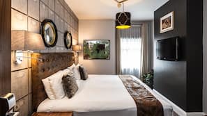 Egyptian cotton sheets, premium bedding, in-room safe