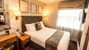 Egyptian cotton sheets, premium bedding, in-room safe