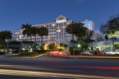 Great Place to stay Doubletree by Hilton Hotel Deerfield Beach - Boca Raton near Deerfield Beach 