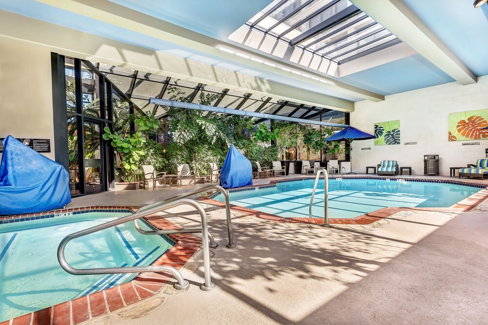 foster indoor pool